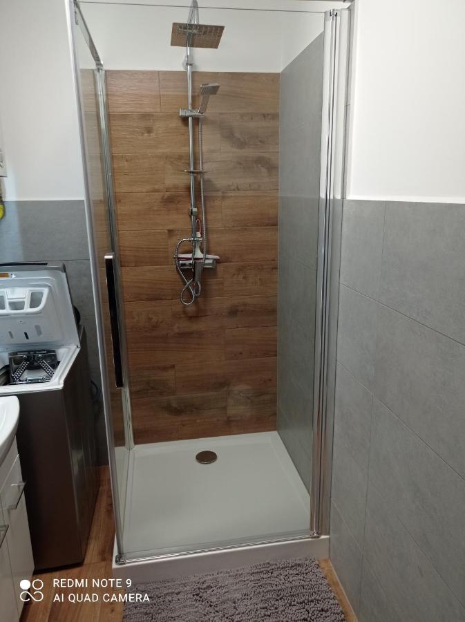 סטאלובה וולה Apartament Na Parterze מראה חיצוני תמונה
