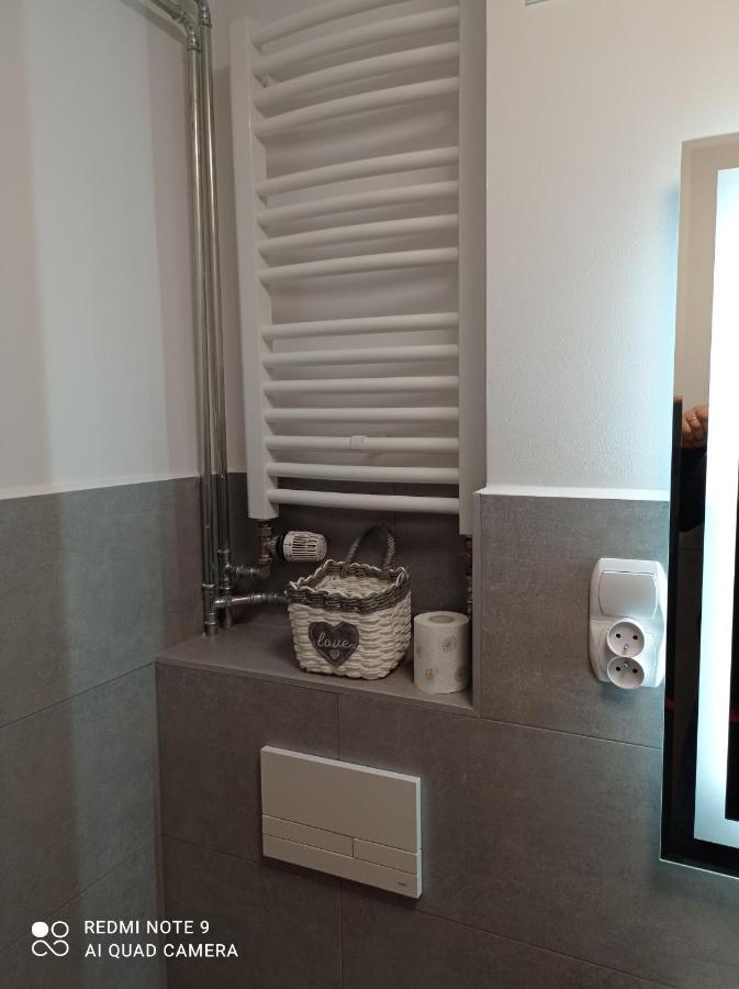 סטאלובה וולה Apartament Na Parterze מראה חיצוני תמונה