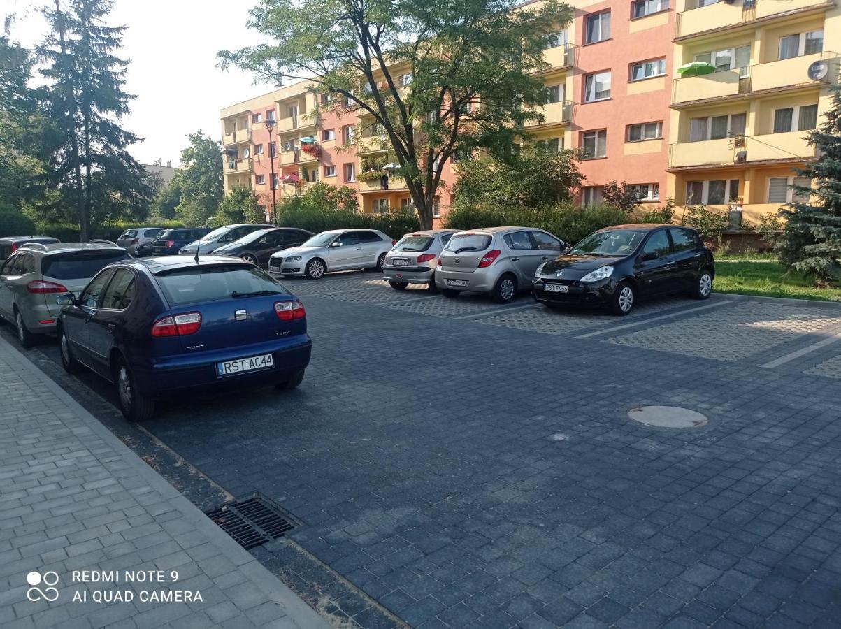 סטאלובה וולה Apartament Na Parterze מראה חיצוני תמונה