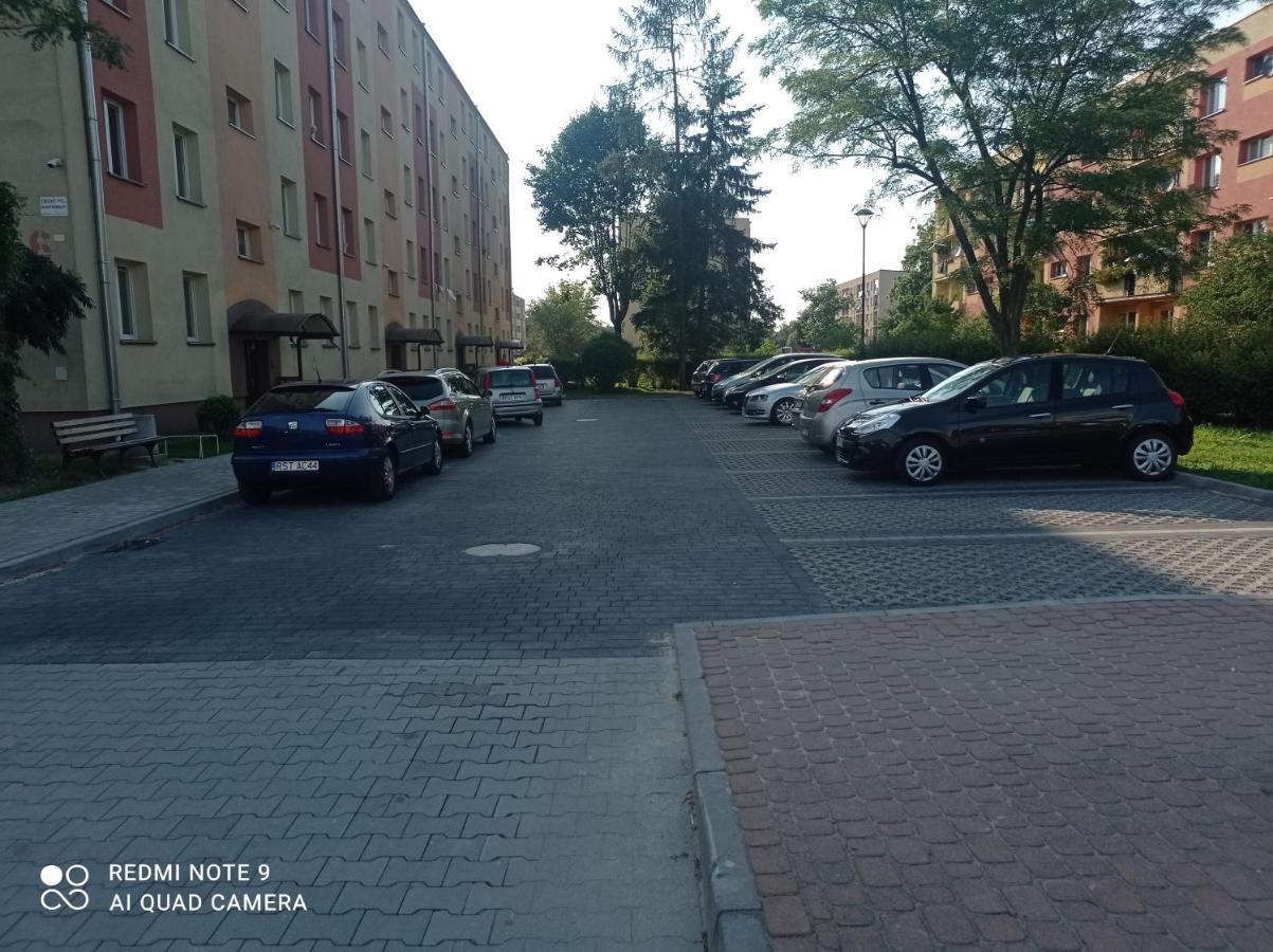 סטאלובה וולה Apartament Na Parterze מראה חיצוני תמונה